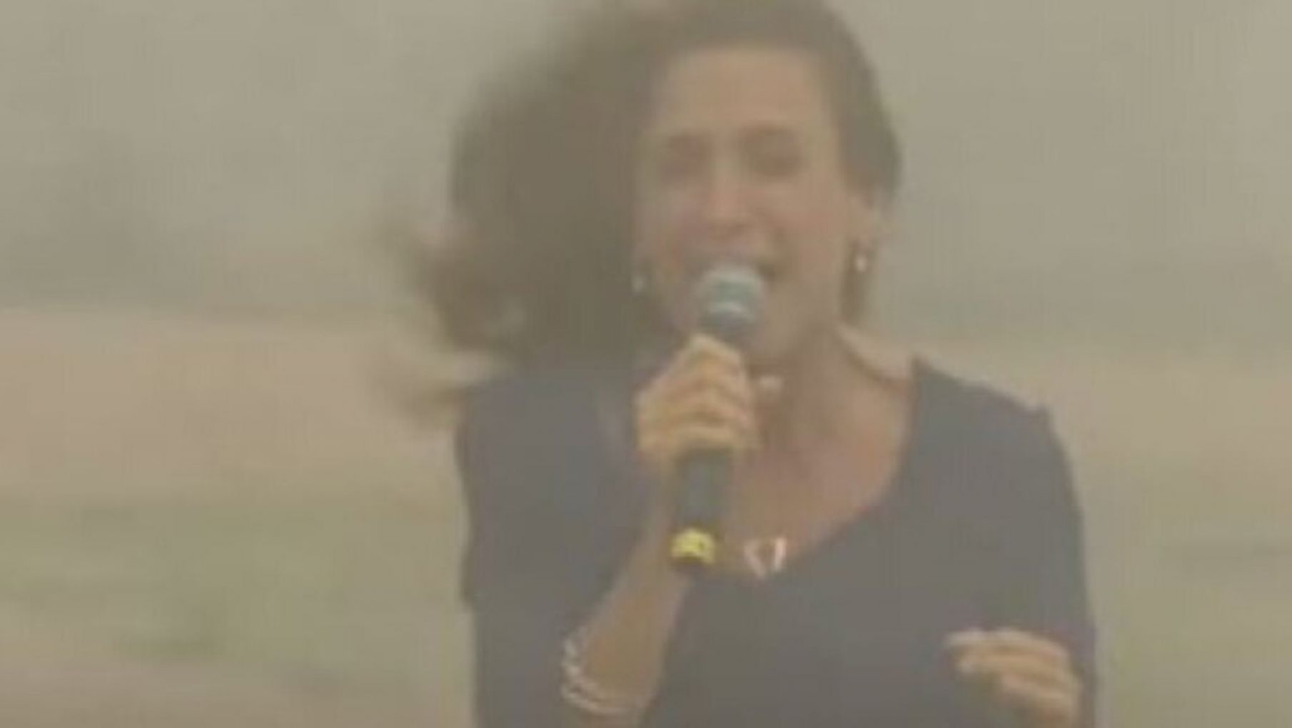 Tolosa Paz y Kicillof terminaron un acto antes de tiempo por el temporal