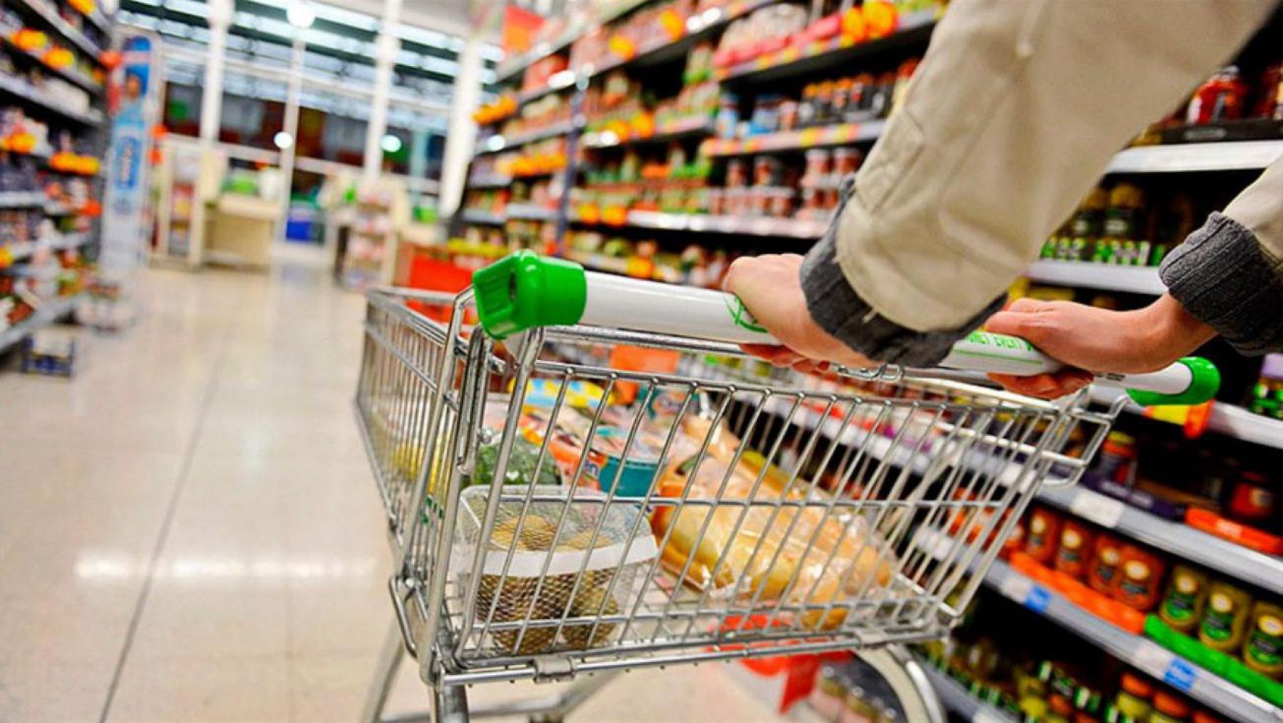 Empresarios se reúnen para unificar posiciones ante anuncio de "congelamiento de precios"