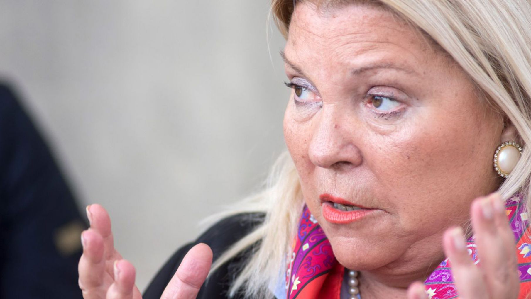 Carrió calificó al Papa Francisco como un " pastor" por sus dichos