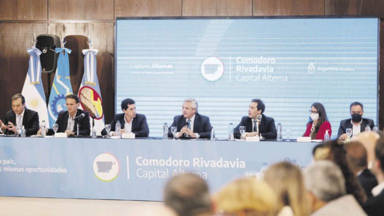 El Presidente firmó un decreto que establece un complemento mensual para las asignaciones familiares