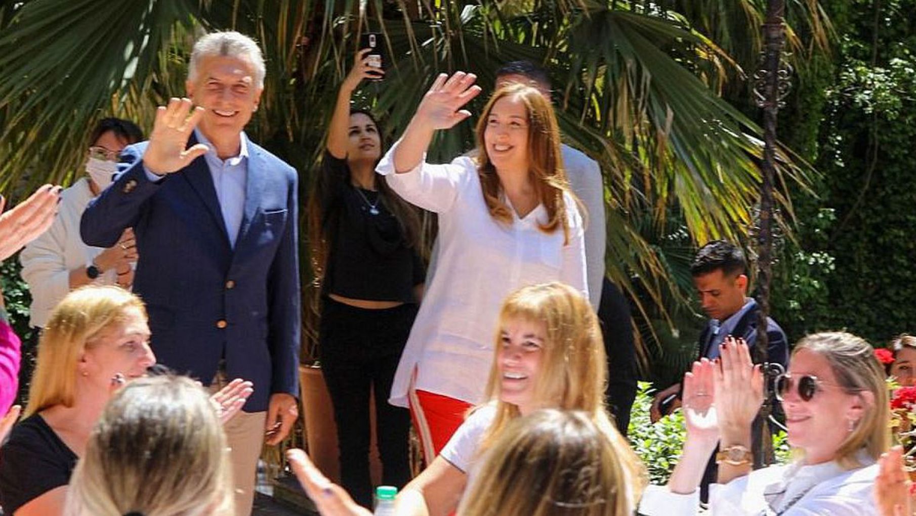 Vidal se mostró con Macri en medio de la tensión y también criticó al Gobierno