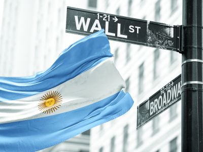 Wall Street: se desploman las acciones argentinas y sube el riesgo país