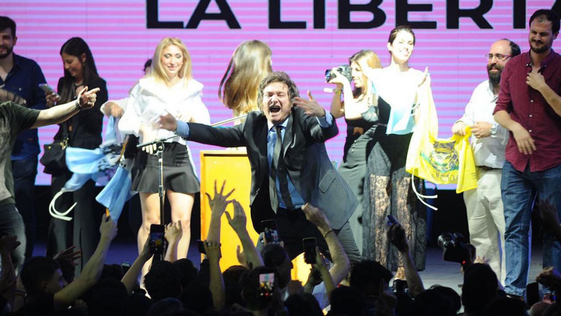 Milei se llevó 17 puntos y varias bancas en el senado, también repudió lo sucedido en el Luna Park