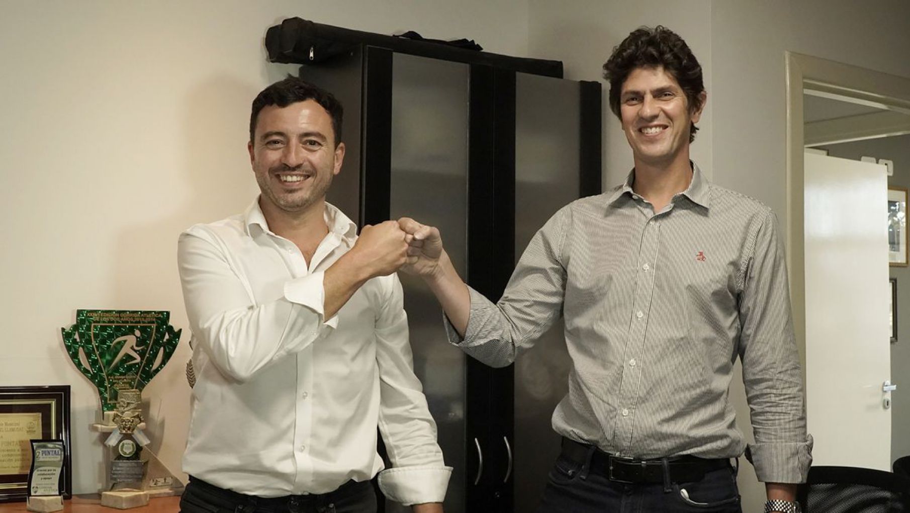 Un sector de dirigentes de la UCR rompieron el bloque en Diputados y conformarían un nuevo espacio dirigido por De Loredo