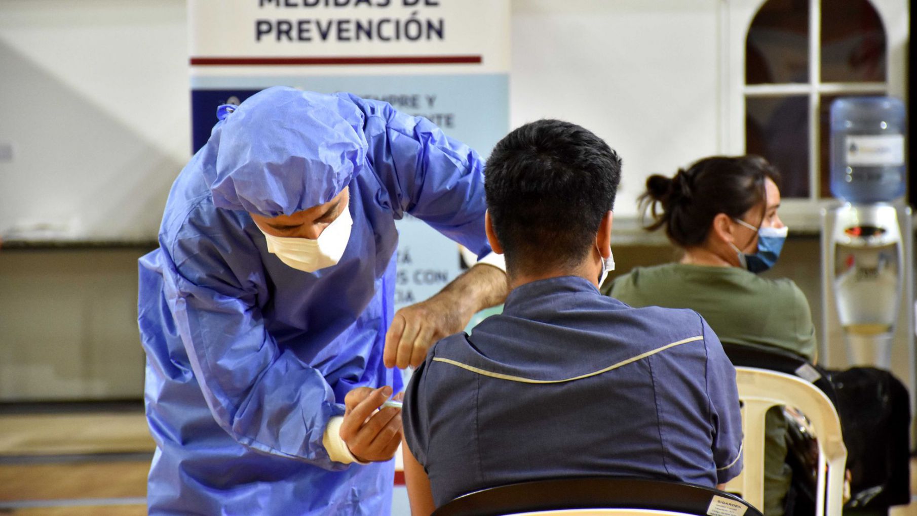 Se debate en el país la obligatoriedad de la vacuna contra el Covid-19