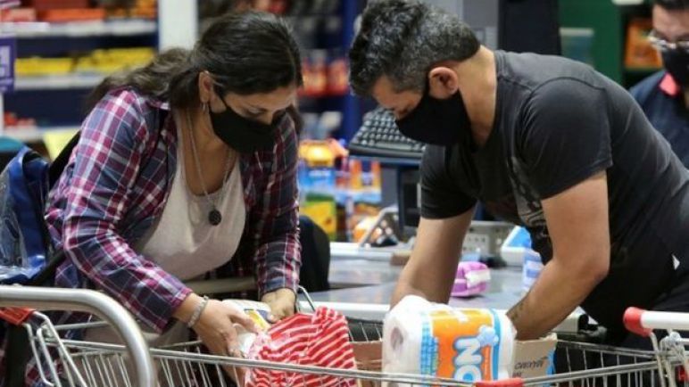 Economistas aseguran que la inflación de este año será más alta que en 2021