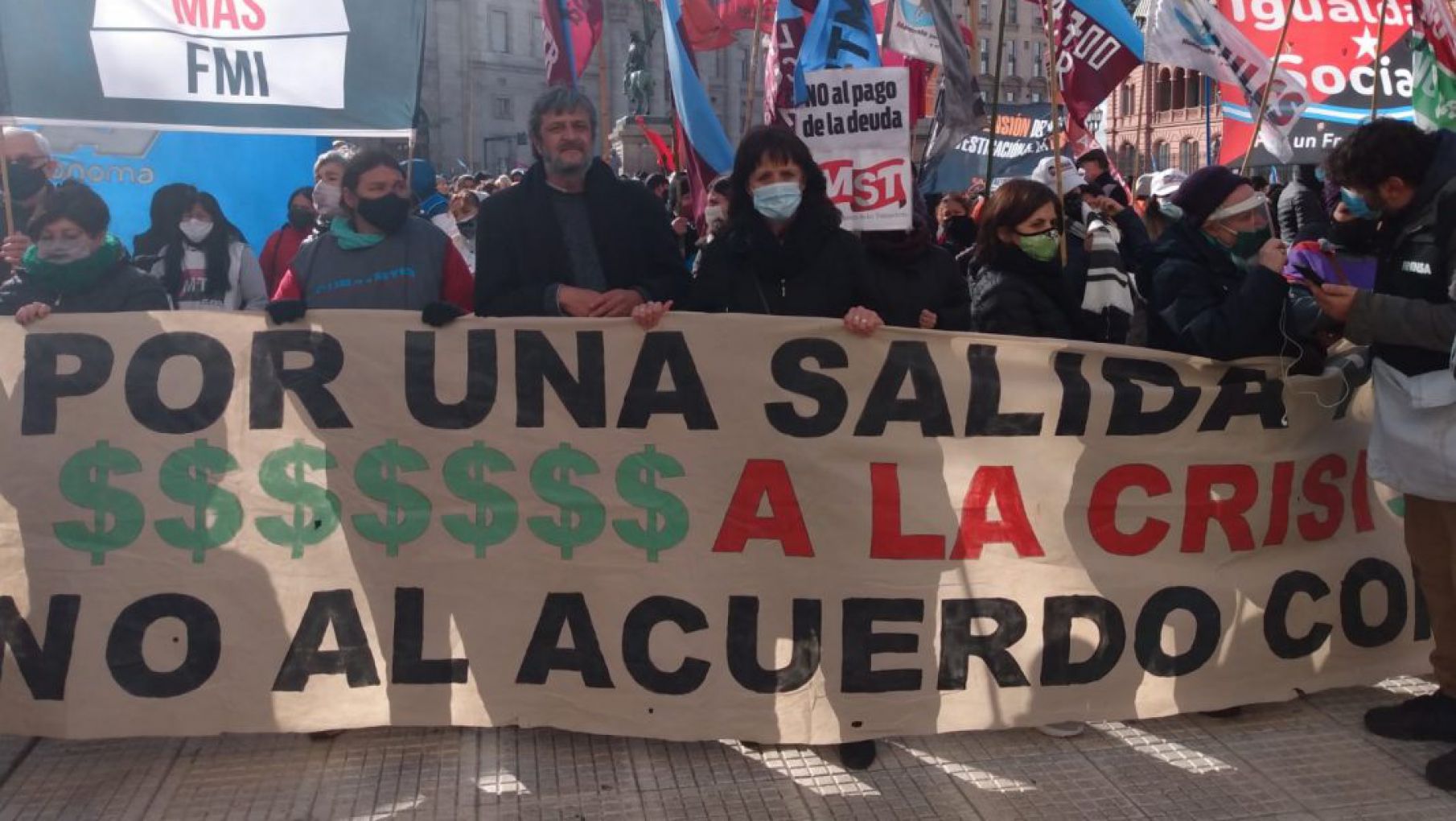 Convocan marcha a Plaza de Mayo en rechazo al pago al FMI