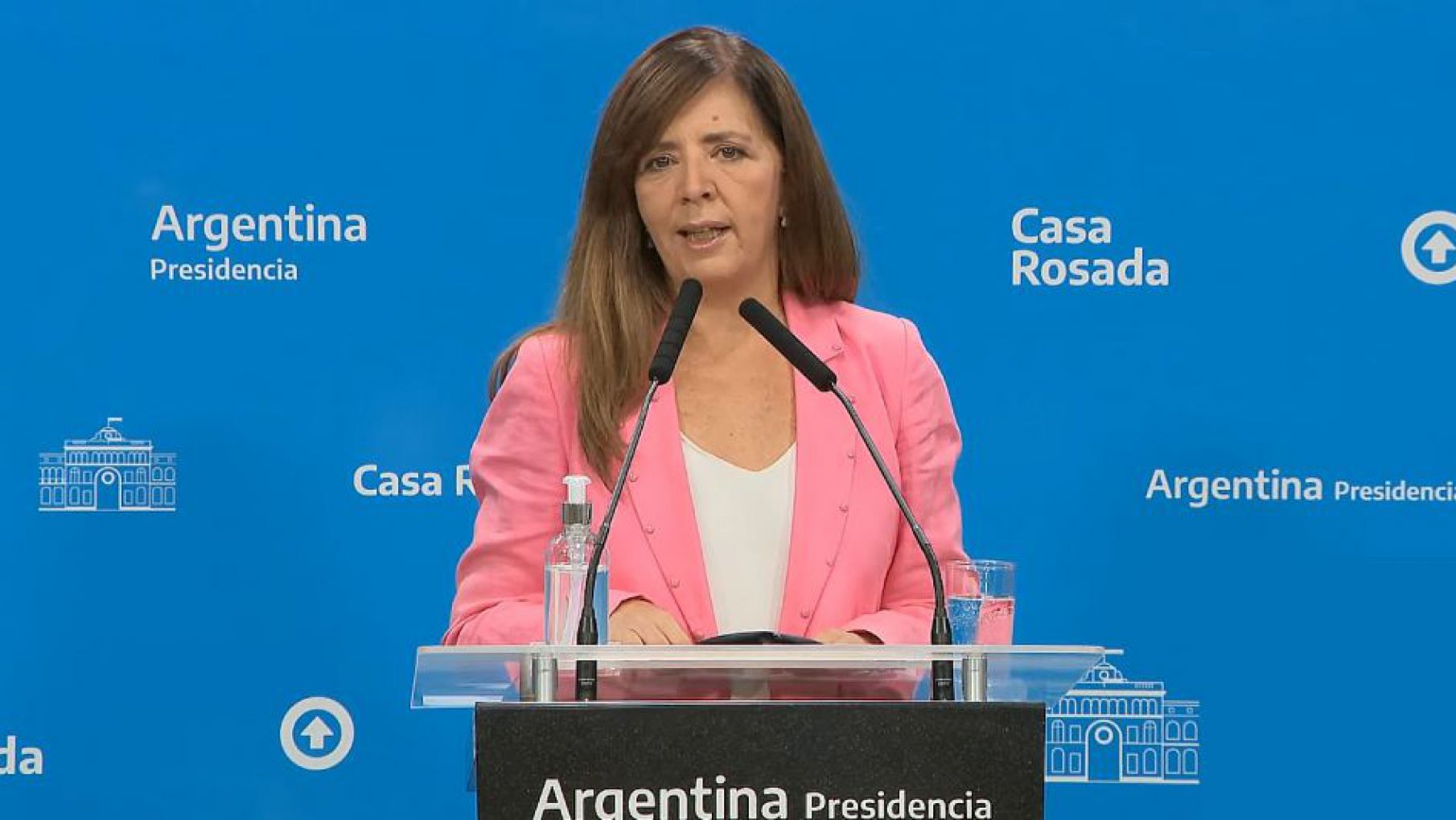 El Gobierno evitó dar definiciones sobre la deuda con el FMI