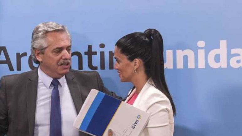 Luana Volnovich reaparecerá en un acto con el Presidente, luego de su viaje al Caribe