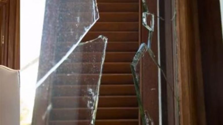 Destrozos en el despacho de la Vicepresidenta luego de los disturbios