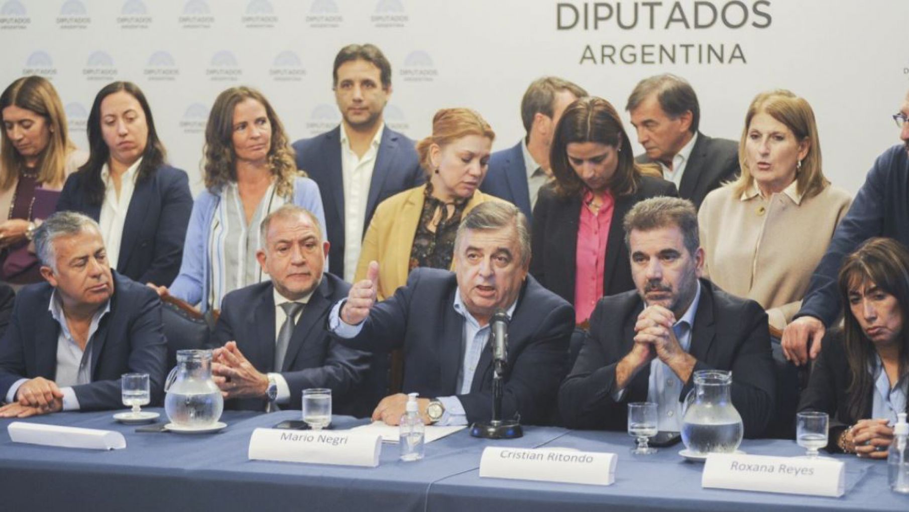 JxC calificó de "vergonzosa" la actitud de romper en dos el bloque