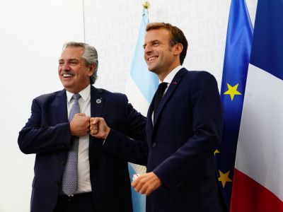 El presidente asistirá al Foro por La Paz realizado en Francia