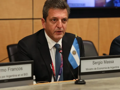 Massa junto con ANSES enviaran una ayuda social para adultos mayores