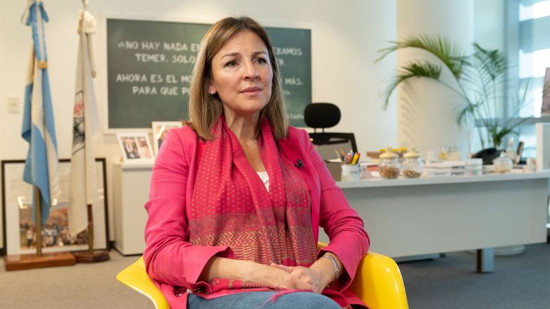 Soledad Acuña remarcó que el Gobierno recortó educación