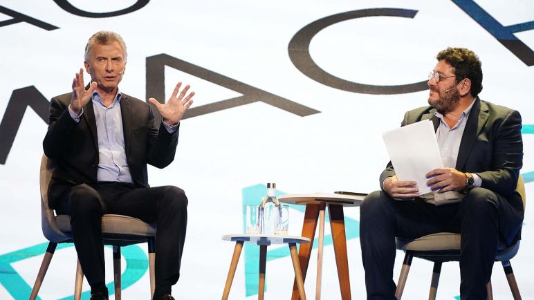 En la presentación de su segundo libro, Macri apuntó contra el oficialismo