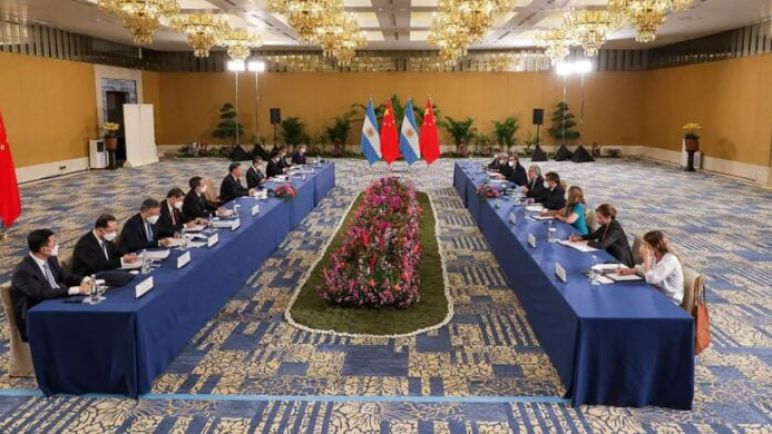 Los líderes mundiales pidieron la revisión de los sobrecargos que presentó Argentina