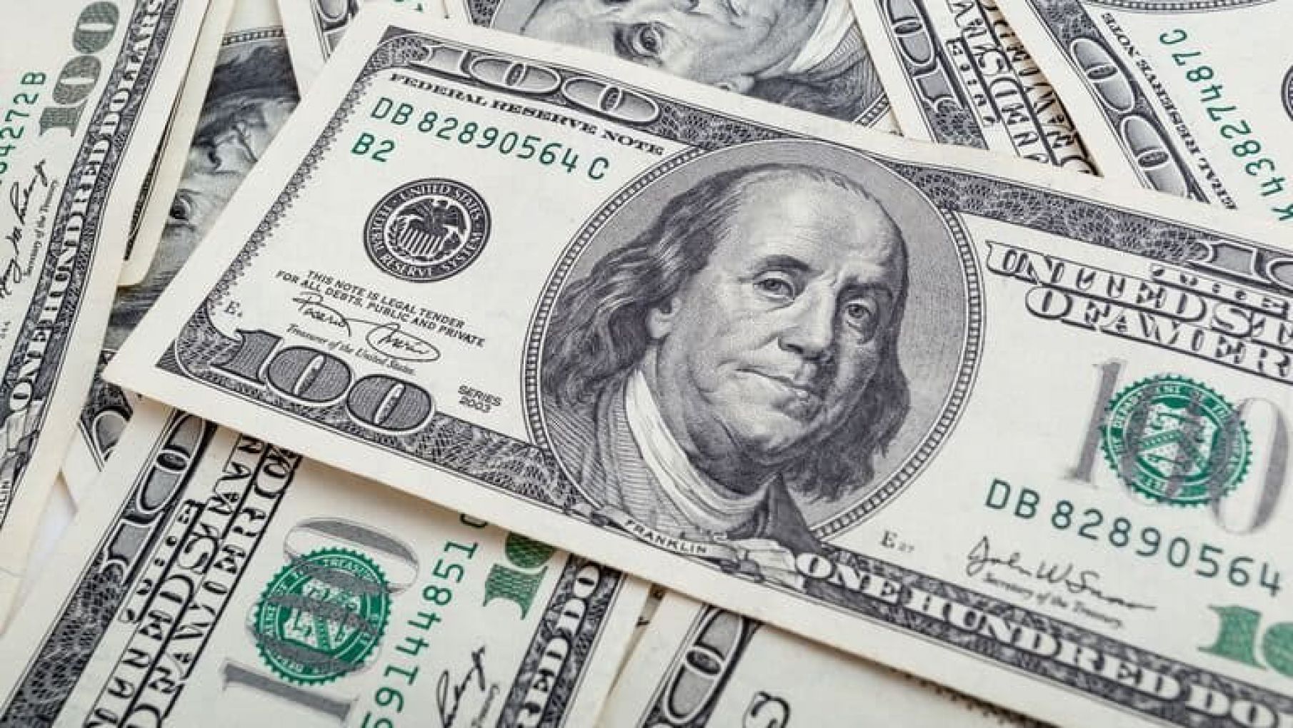 El dólar blue continua su tendencia en baja y cerró a $314