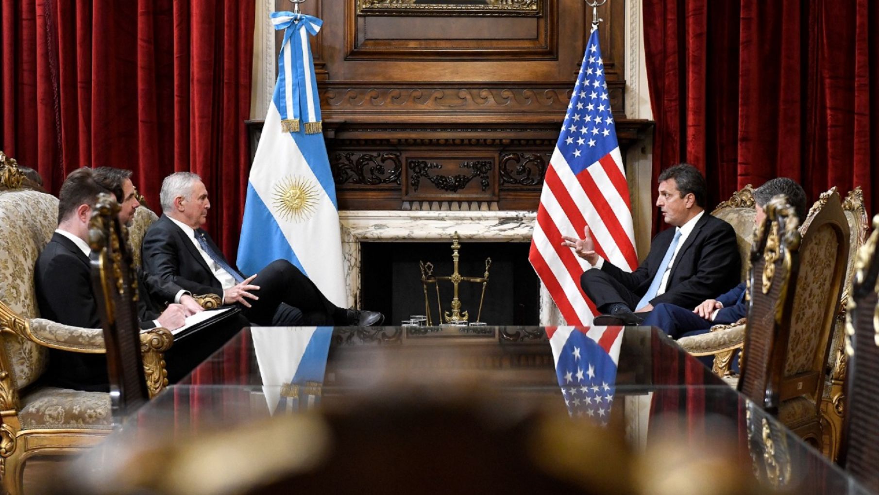 Massa y el acuerdo de intercambio fiscal con Estados Unidos