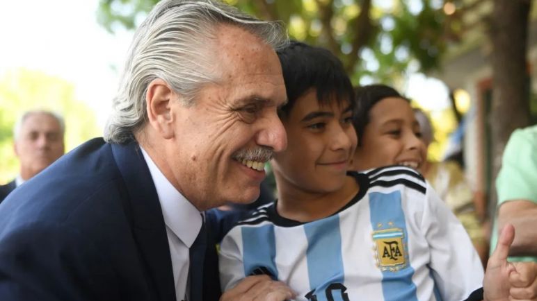 Alberto Fernández celebró la victoria de la Selección en el Mundial de Qatar