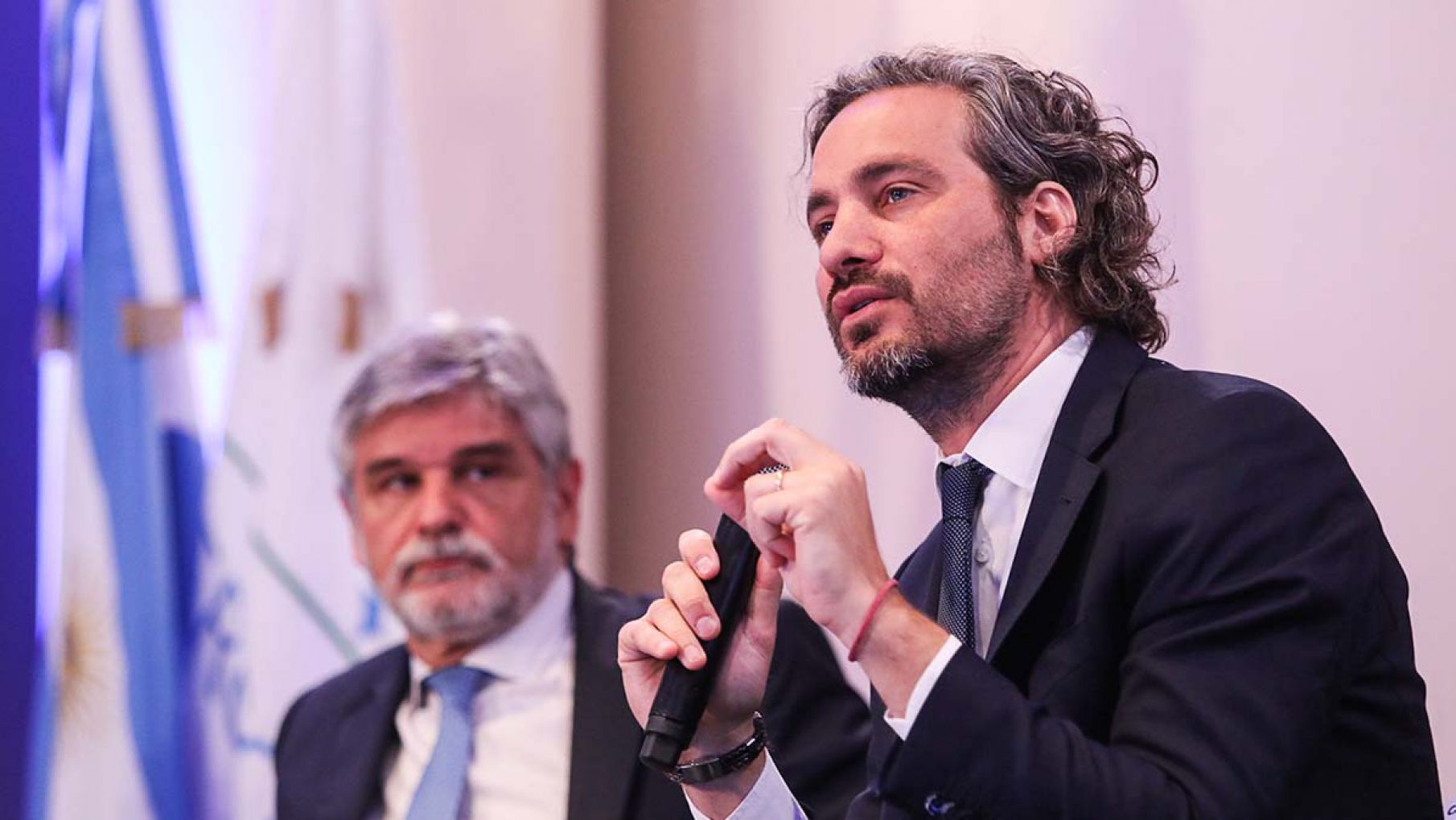 Cafiero anunció que el país logrará un récord exportaciones superando los US$ 100 mil millones