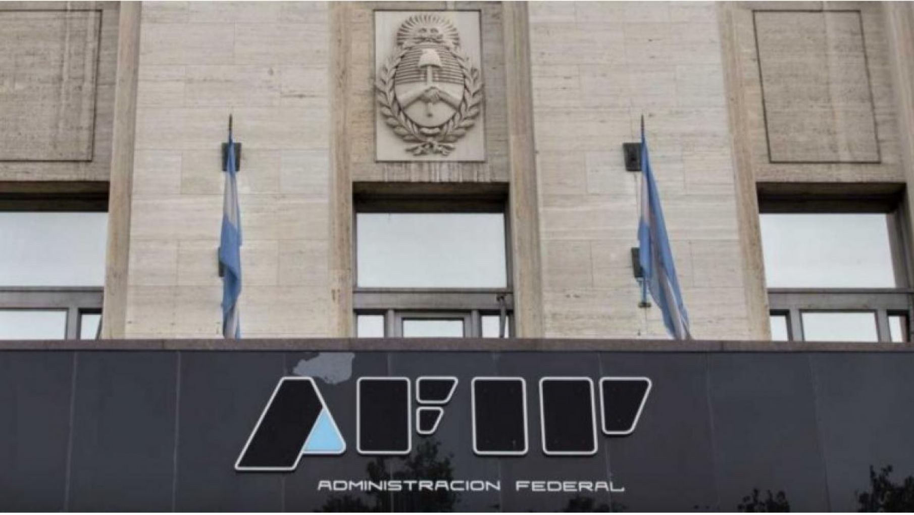 La AFIP lanzó un régimen de información que le permitirá controlar on line las operaciones internacionales