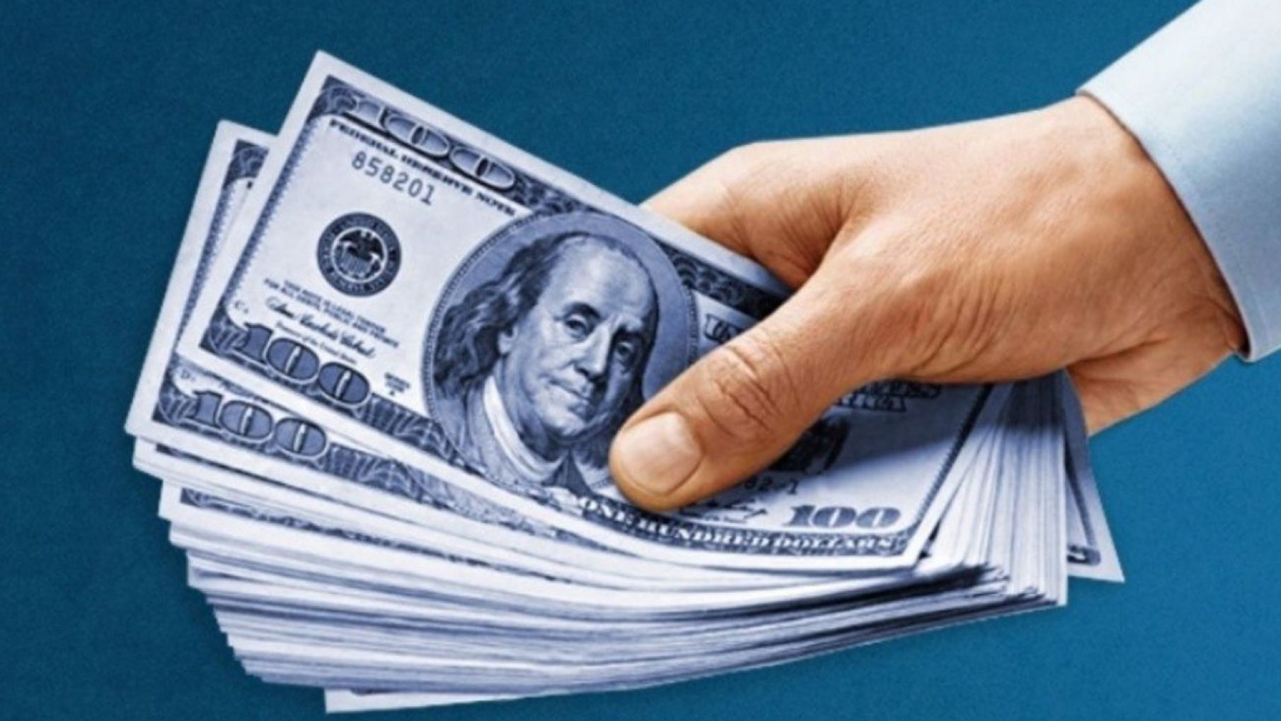 El dólar blue sigue en alza $357