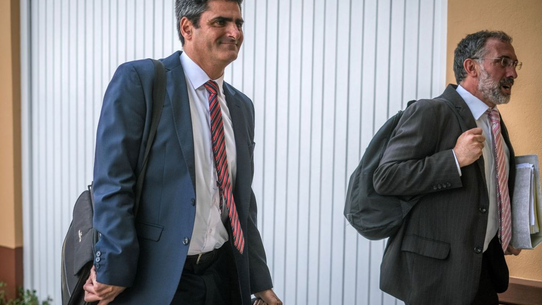 La fiscalia aseguró que atacaron "bajo traición" y que sean condenados por homicidio agravado