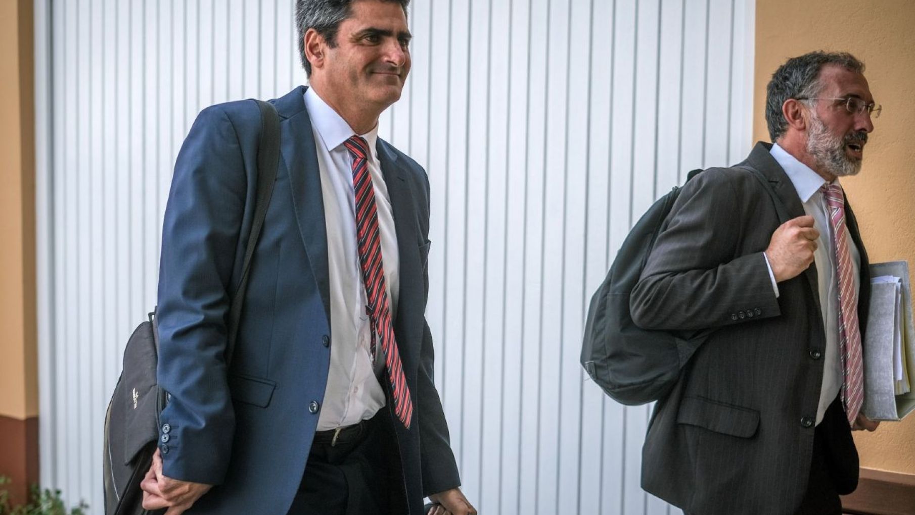 La fiscalia aseguró que atacaron "bajo traición" y que sean condenados por homicidio agravado