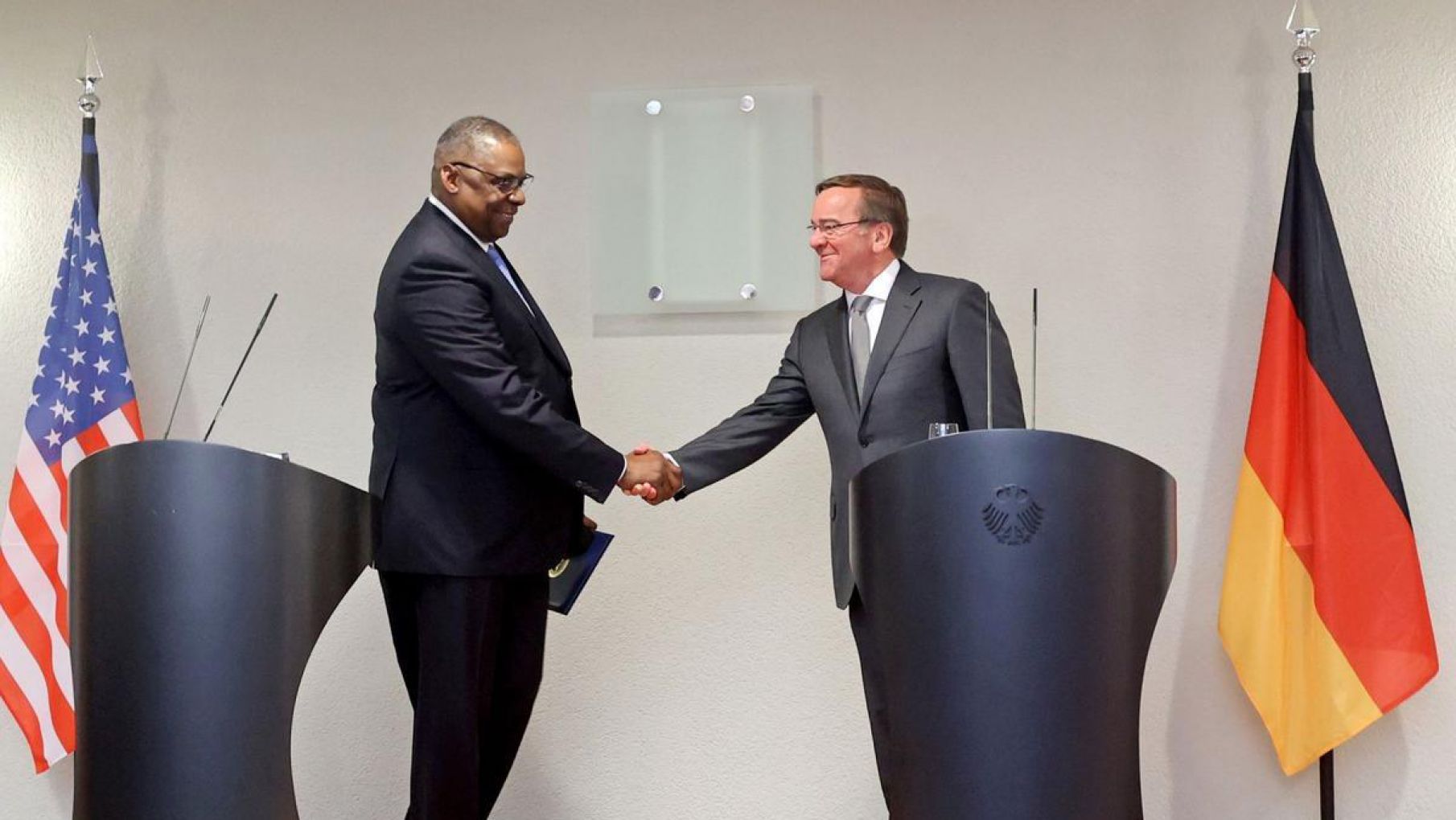 Alemania y EE.UU realizaron un acuerdo diplomático para enviar tanques a Ucrania