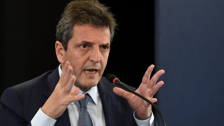 Massa destacó que en el 2022 "hubo un récord de desembolsos"