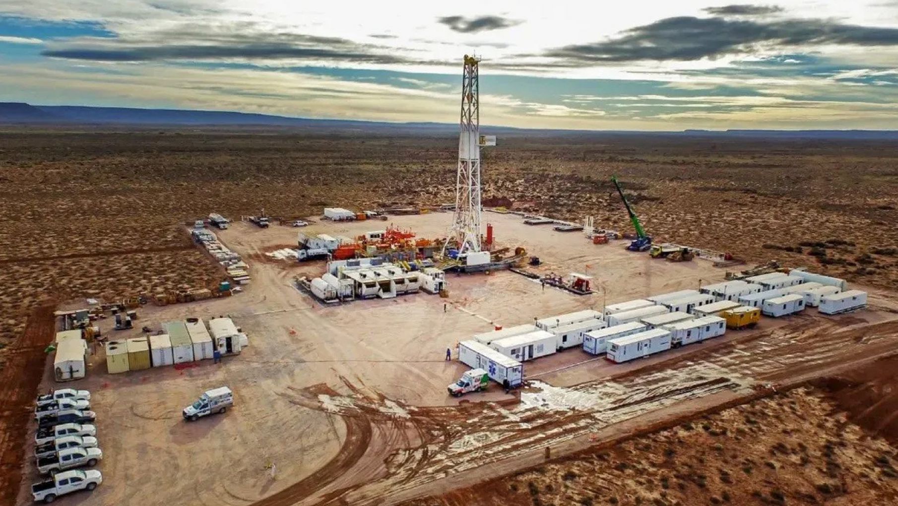 Massa anunció la inauguración de un oleoducto en Vaca Muerta