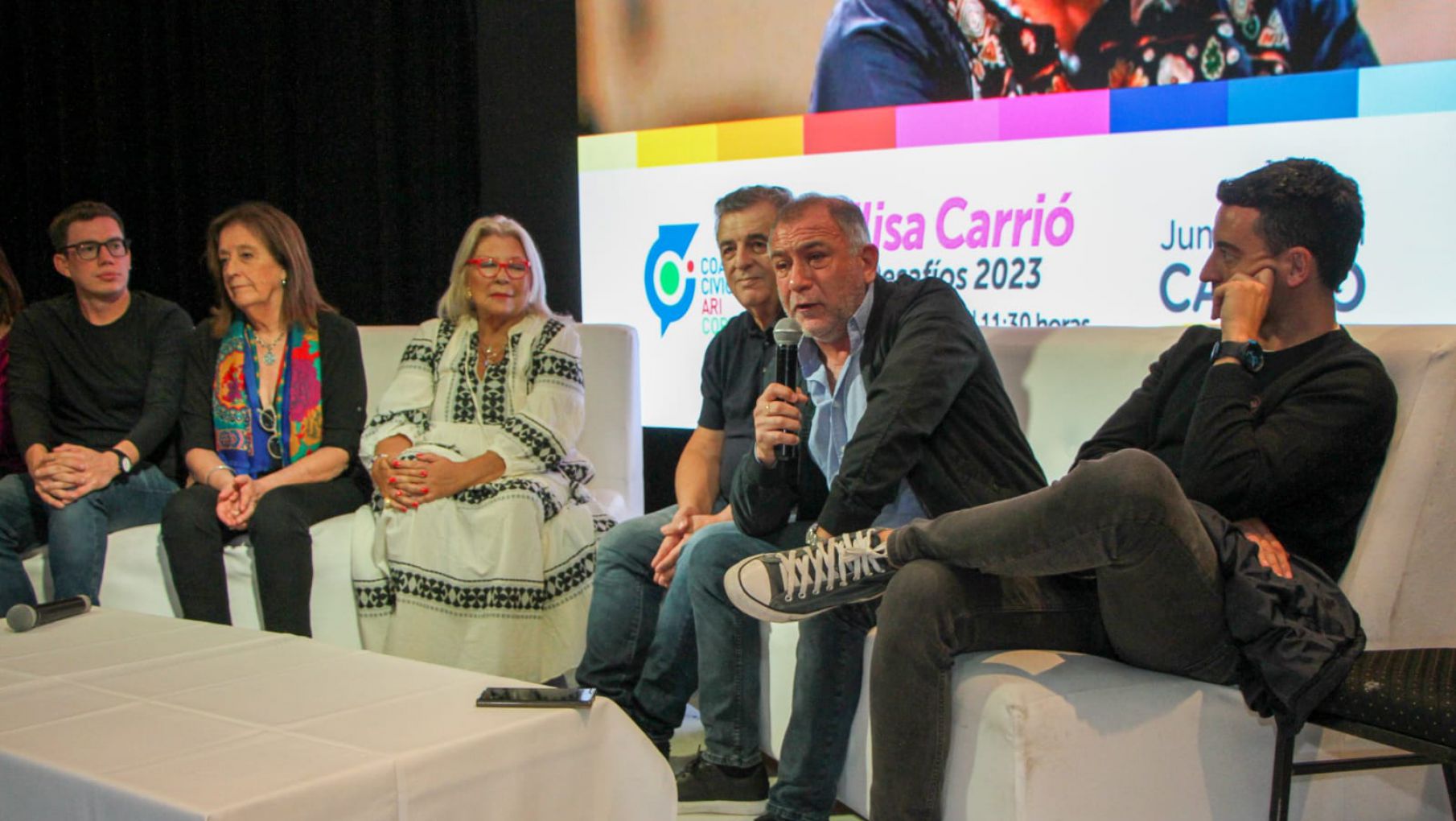 Con el apoyo de Elisa Carrió, la Coalición Cívica cordobesa ratificó su pertenencia a JxC