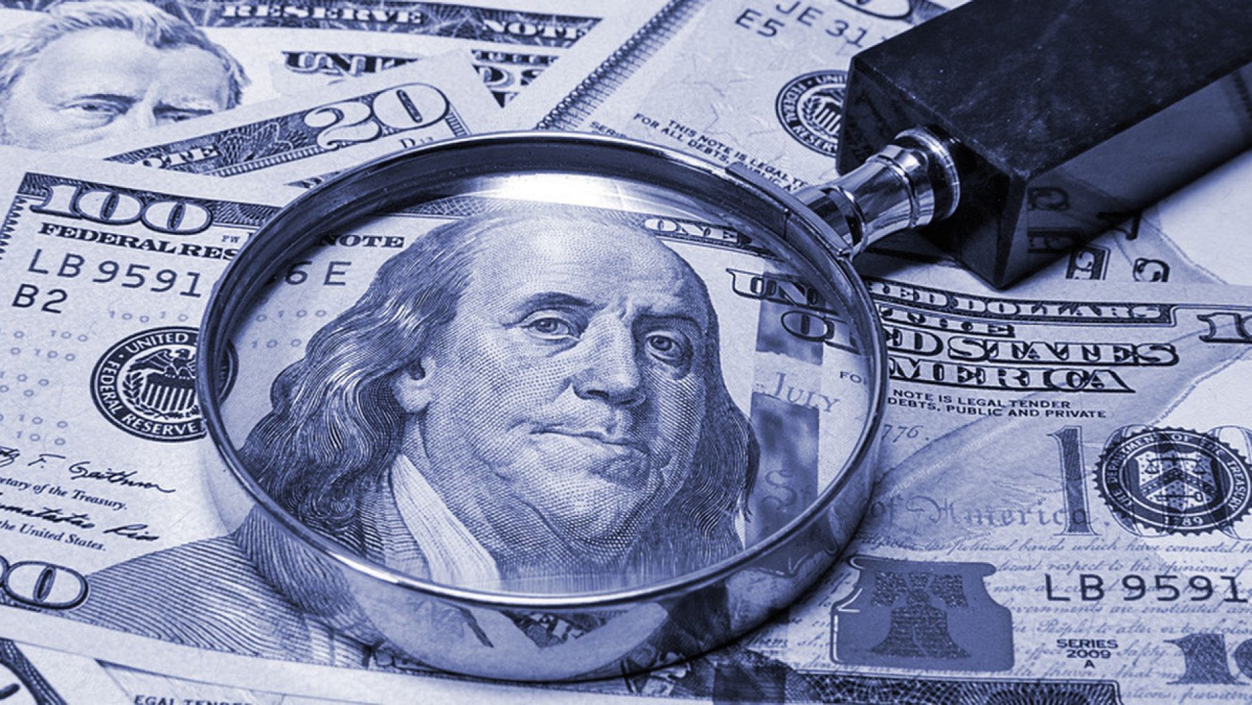 El dólar blue arrancó la semana en baja