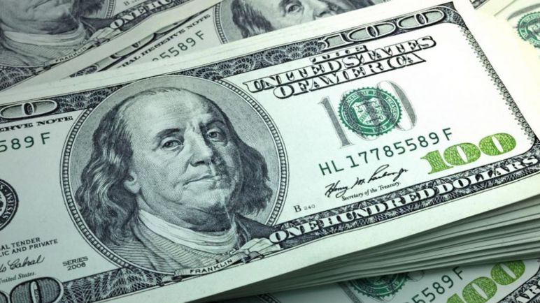 El dólar blue mantiene una fuerte tendencia alcista por un total de $465