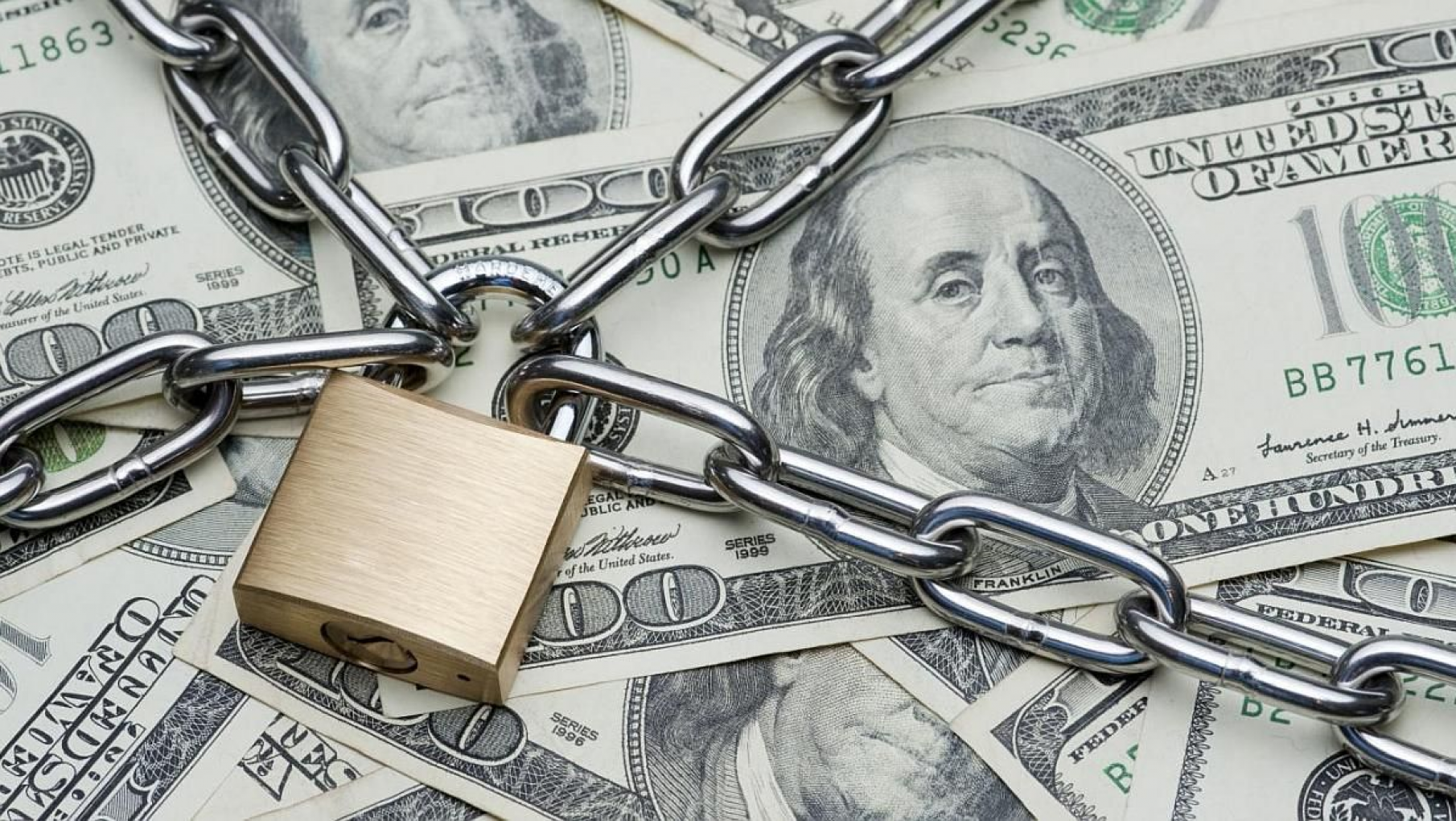 Se endurecieron las normas para evitar la fuga de dólares