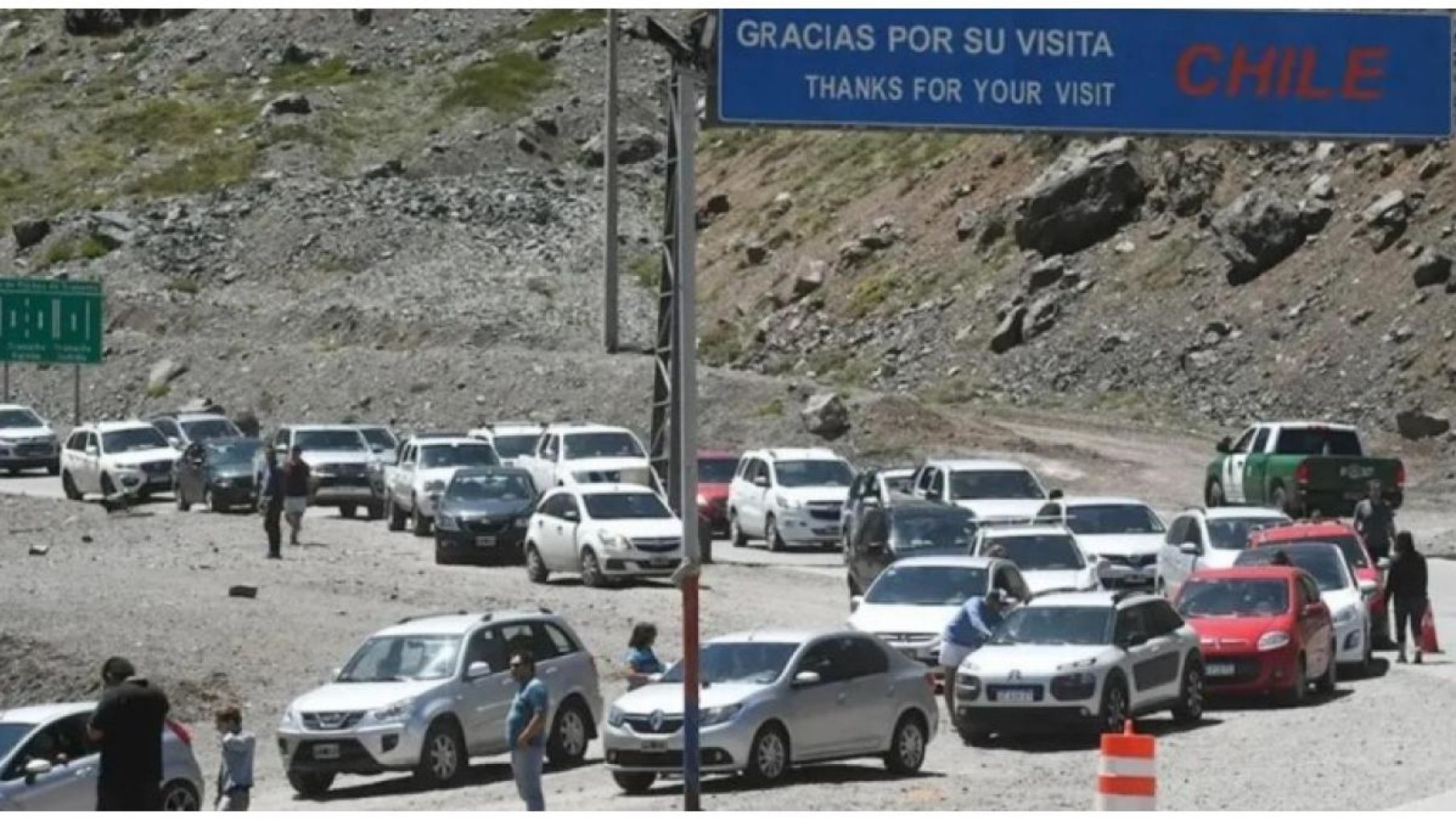 Tour de compras: los chilenos y uruguayos vienen a comprar a la Argentina por los precios bajos