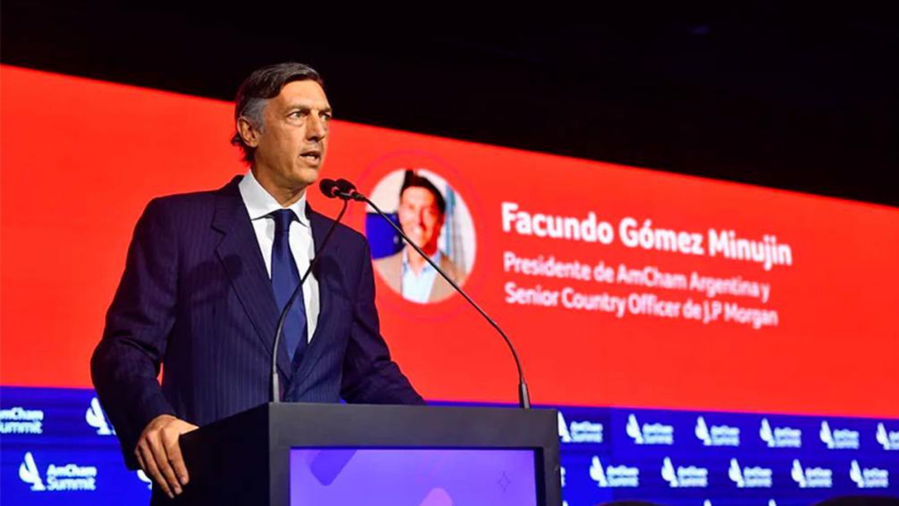 EE.UU afirmó que pasaremos por "una recesión con inflación"