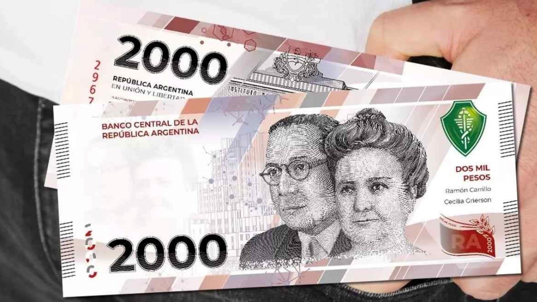 Se pusieron en circulación los nuevos billetes de dos mil pesos