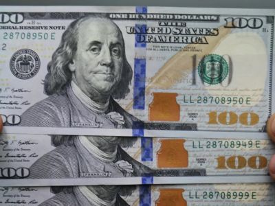 El dólar vuelve a subir $10 con relación a la víspera