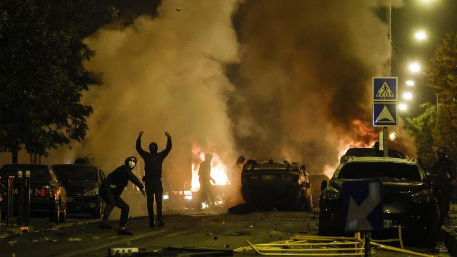 Más de 150 detenidos en protestas por la muerte de un adolescente por la Policía