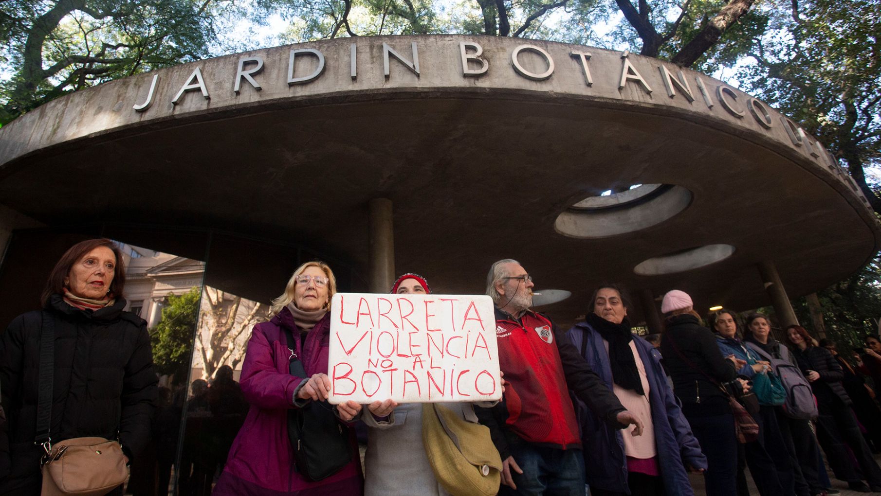 Los motivos de la protesta contra el show de luces en el Botánico