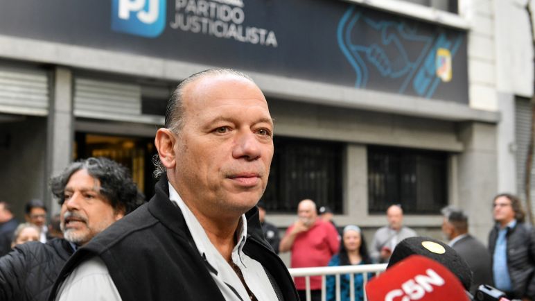 Más de 50 detenidos por "incentivar" saqueos en supermercados