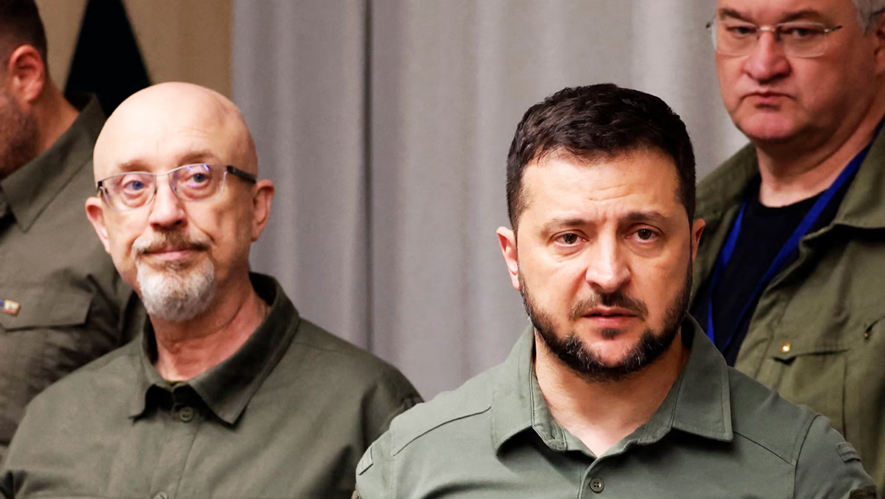 Zelensky destituyó al ministro de Defensa para una reorganización ante la invasión rusa