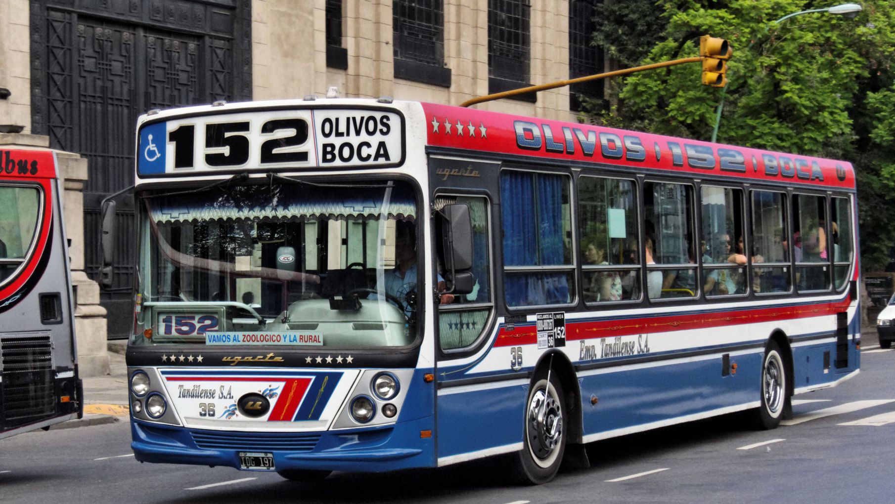 "Quienes voten a Milei deberían bajarse del subsidio", asegura el ministro de Transporte