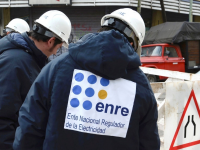 El ENRE aprobó una baja del 7% en las tarifas para usuarios de Edenor y Edesur