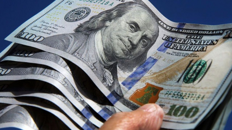 A cuánto cotiza el dólar tras la reunión entre Alberto Fernández y Javier Milei