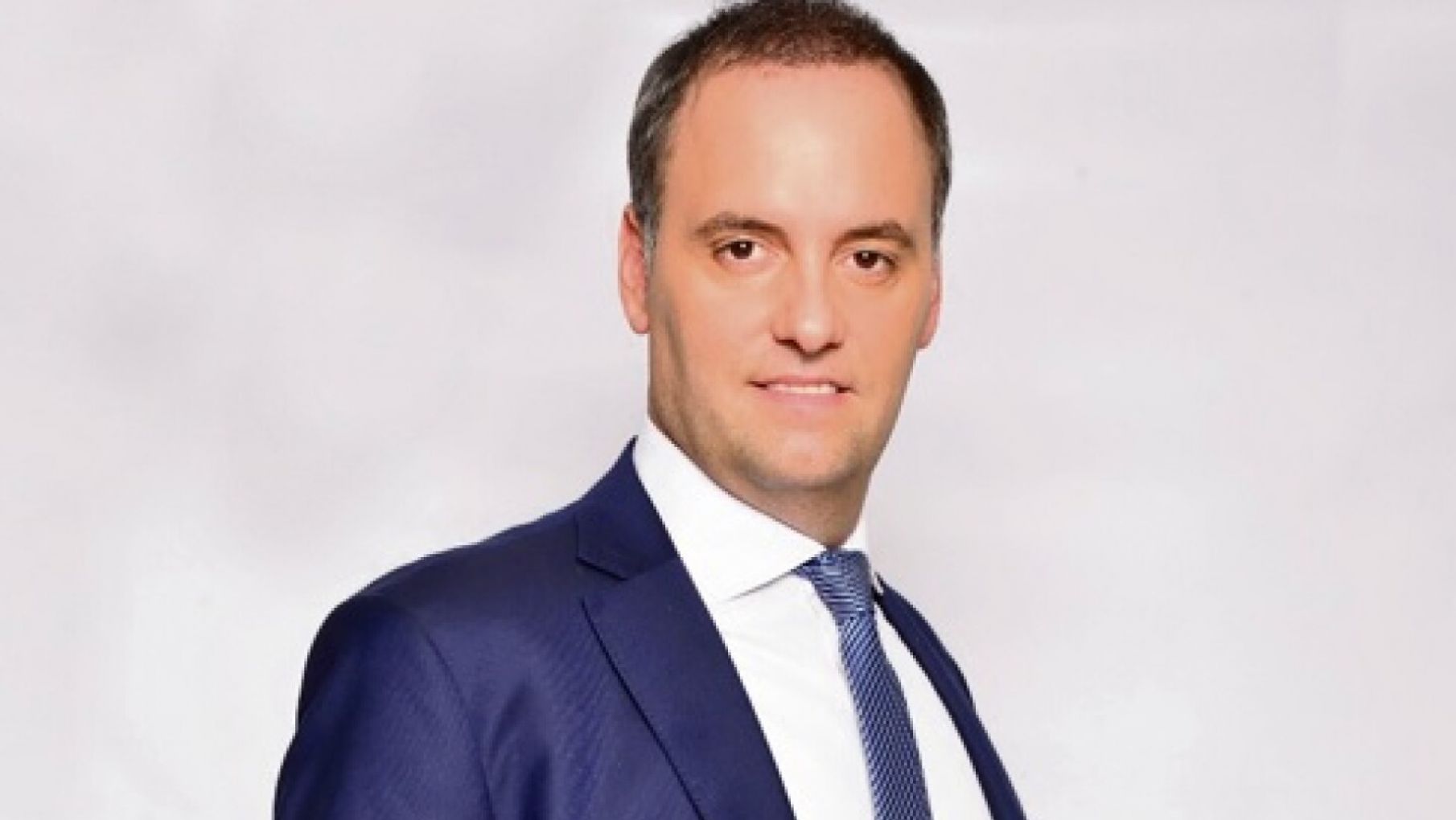 El economista y periodista Manuel Adorni será el vocero de Javier Milei