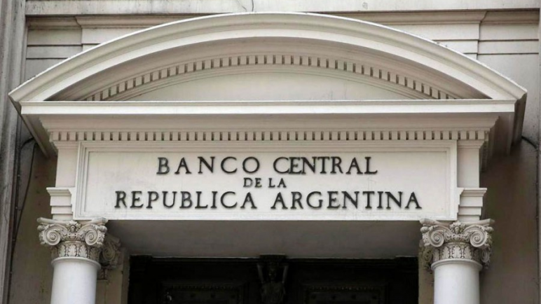 Plazos fijos: qué quieren lograr los bancos con las tasas de interés