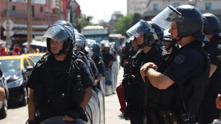 Tras el anuncio del DNU, nueva jornada de piquetes y protestas