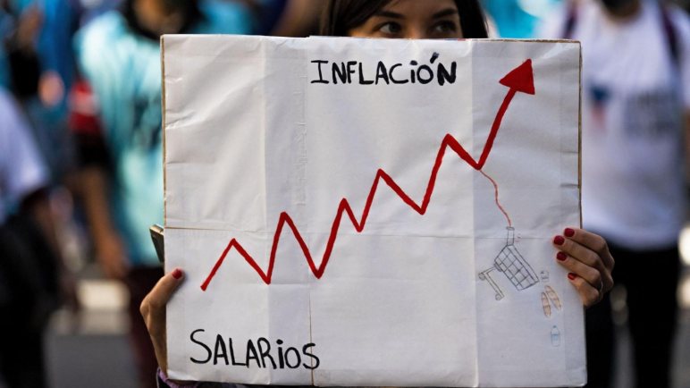 La inflación esperada por los argentinos supera el 225% para los próximos 12 meses